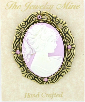 Vintage Reproduction Victorian style cameo costume brooch
