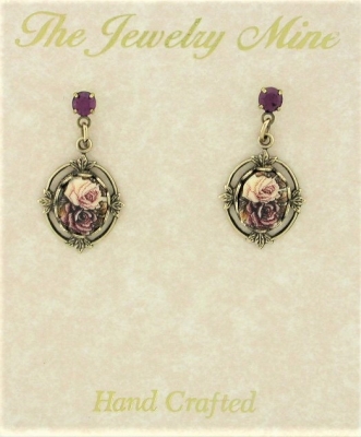Vinatge Reproduction Victorian Style Cameo Costume Jewelry Earrings