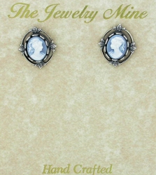vintage Victorian fashion cameo button earrings