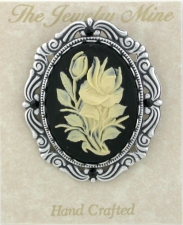 Vintage Reproduction Victorian style cameo costume brooch