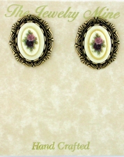 victorian button earrings,antique button earrings,vintage button earrings