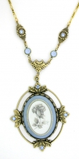 1928 Victorian 40x30 Blue Lalique Necklace